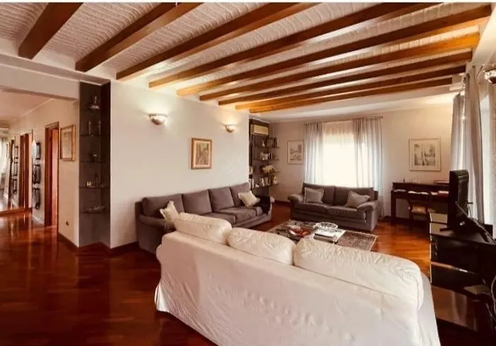 Garbatella Terrace * Rom